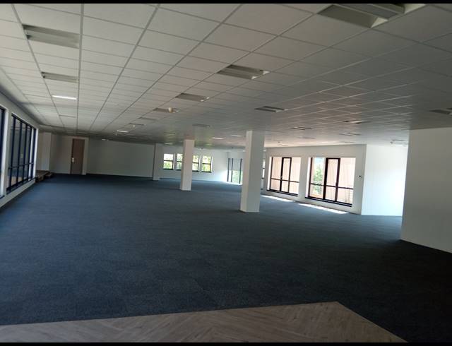 646M² OFFICE TO LET IN SANDTON CENTRAL